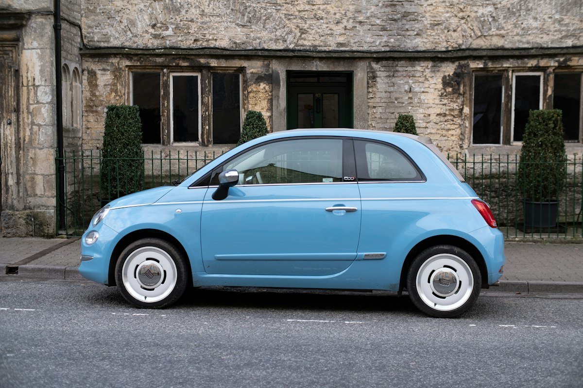 Compact city car